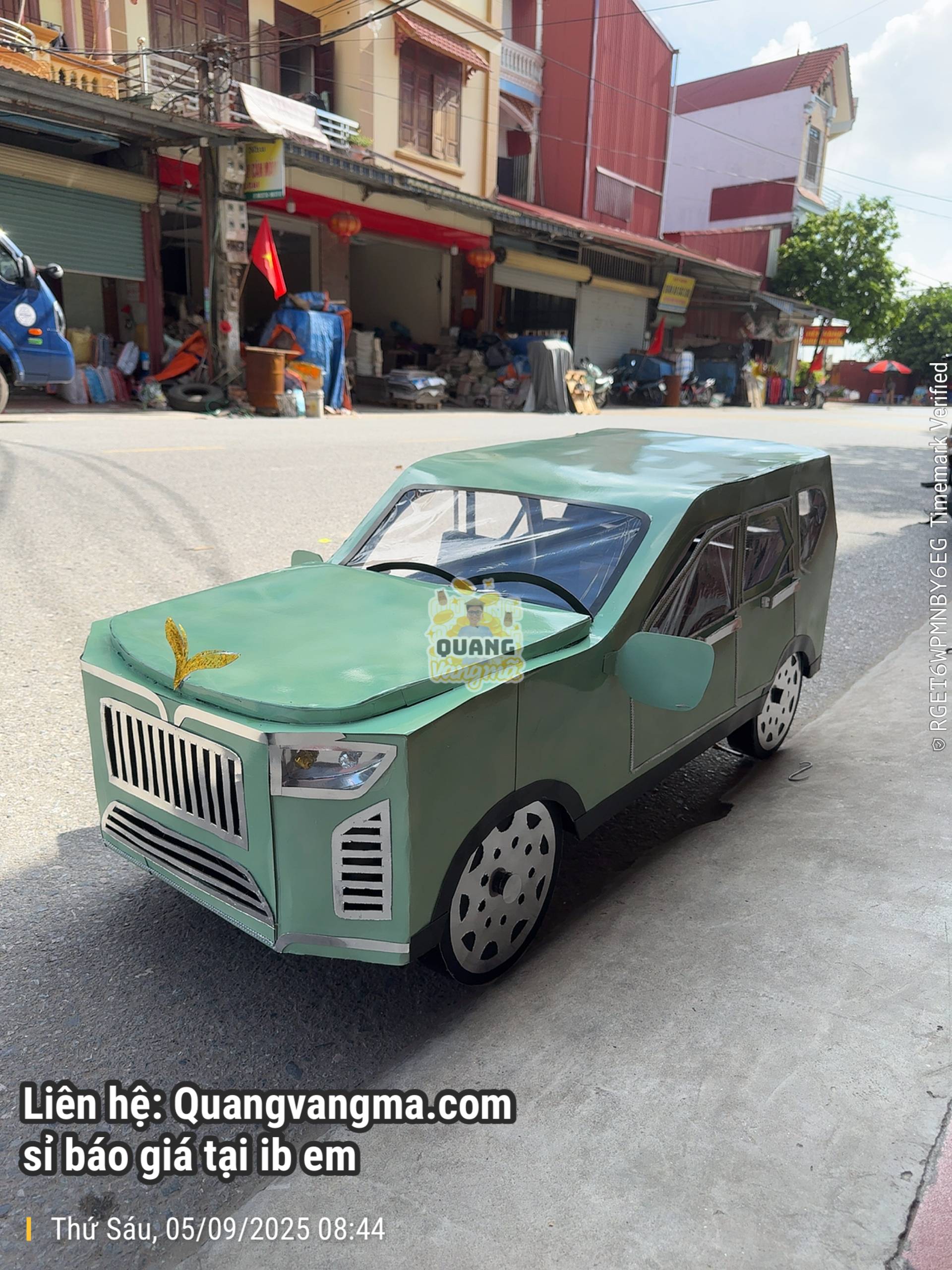 Vf9 lạc hồng